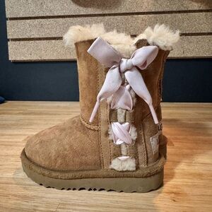 UGG Chestnut Suede Pala Boot